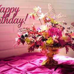 Apsveikuma e-kartiņa: Daudz laimes dzimšanas dienā - rozā pušķis