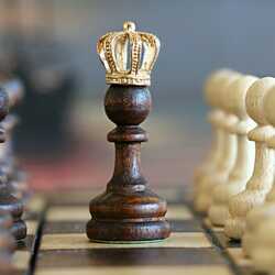 greeting e-card Chess figure - king